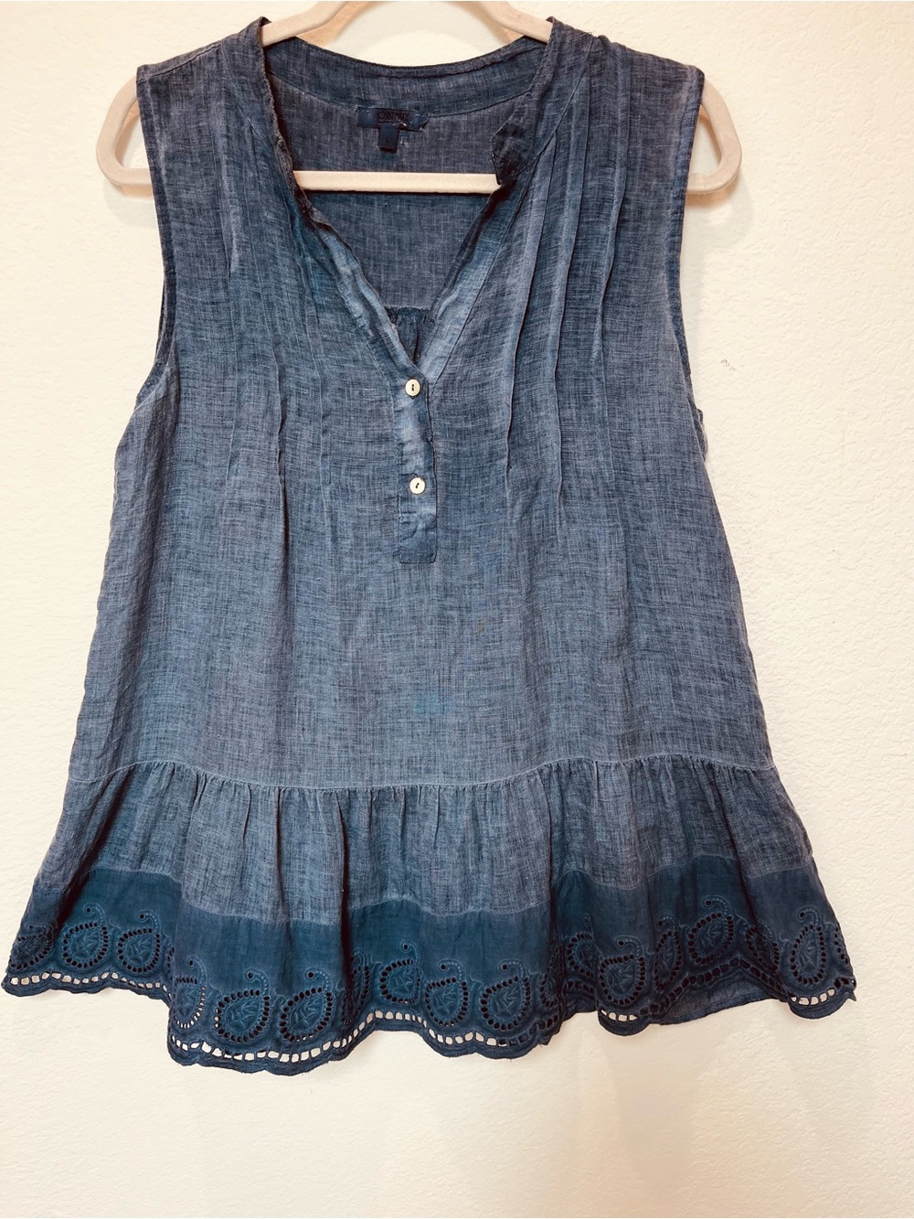 Linen  Blue Sleeveless Tunic Top with Eyelet Hem